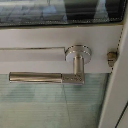 Monolocale Via Leopardi 3*